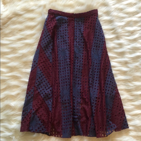 Eva Franco maroon/ navy lace skirt size 0 - Picture 3 of 3